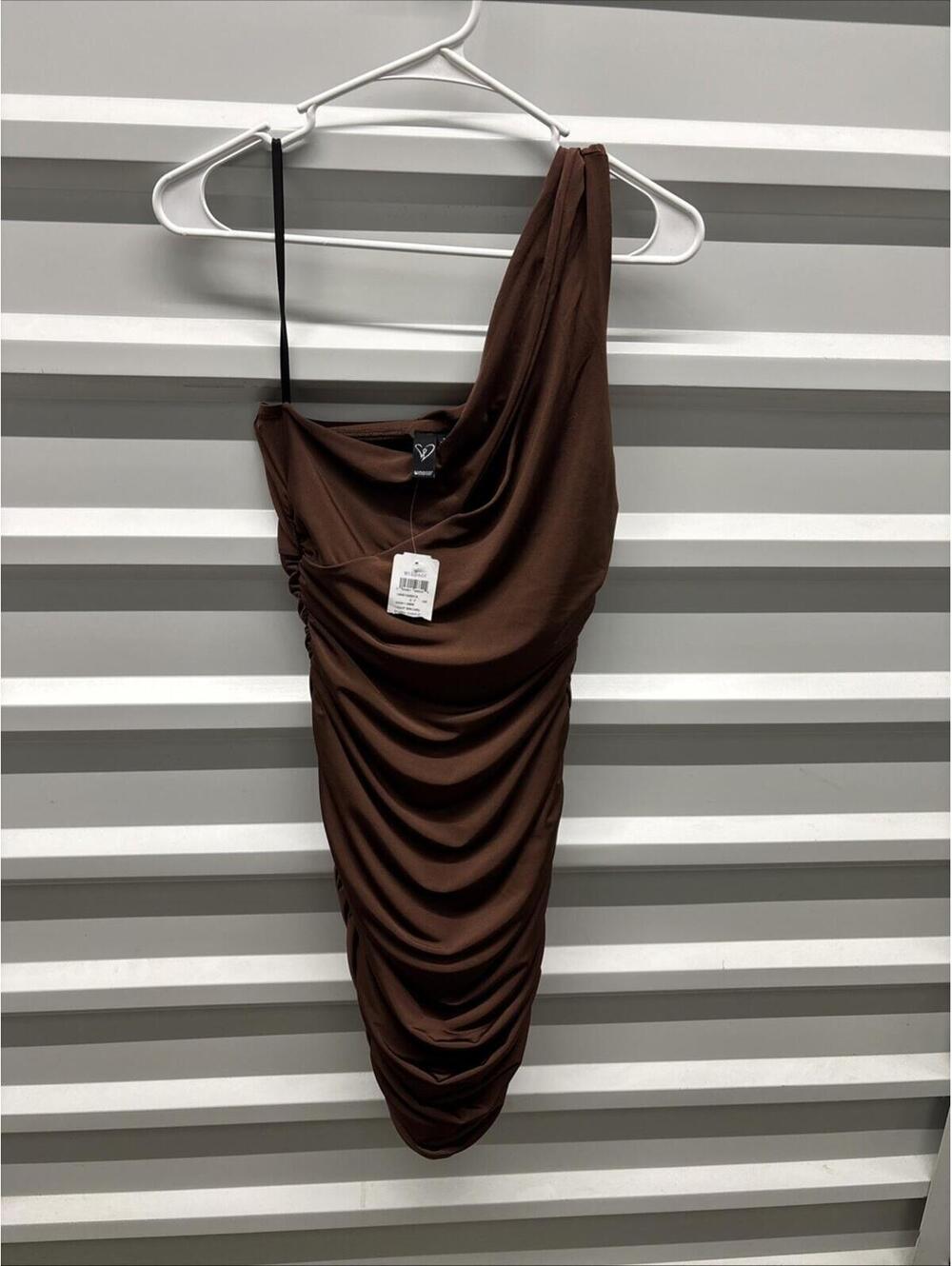 Windsor One Shoulder Brown Rouched Bodycon Dress NWT Size MEDIUM CHOCOLATE NEW